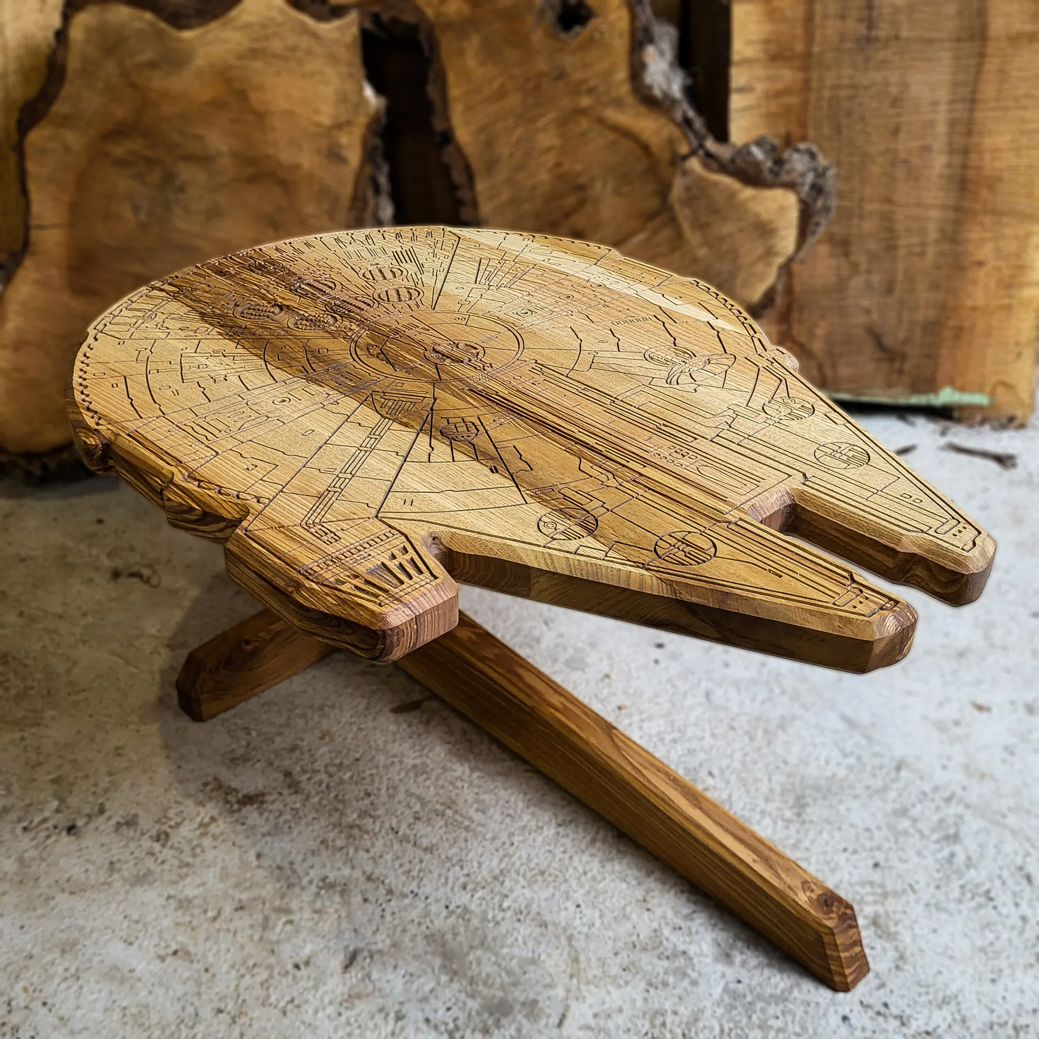 Millennium Falcon, jasen