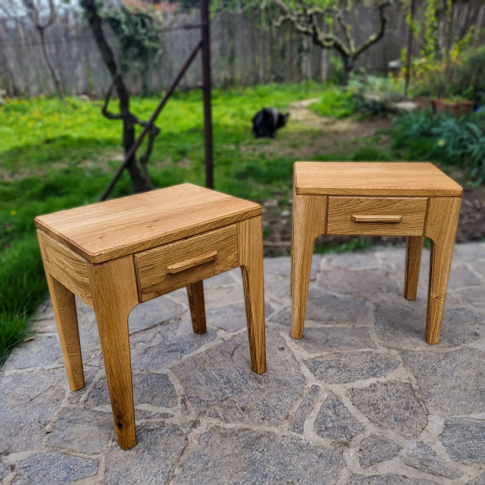 Noćni stočići u stilu Edgara, hrast