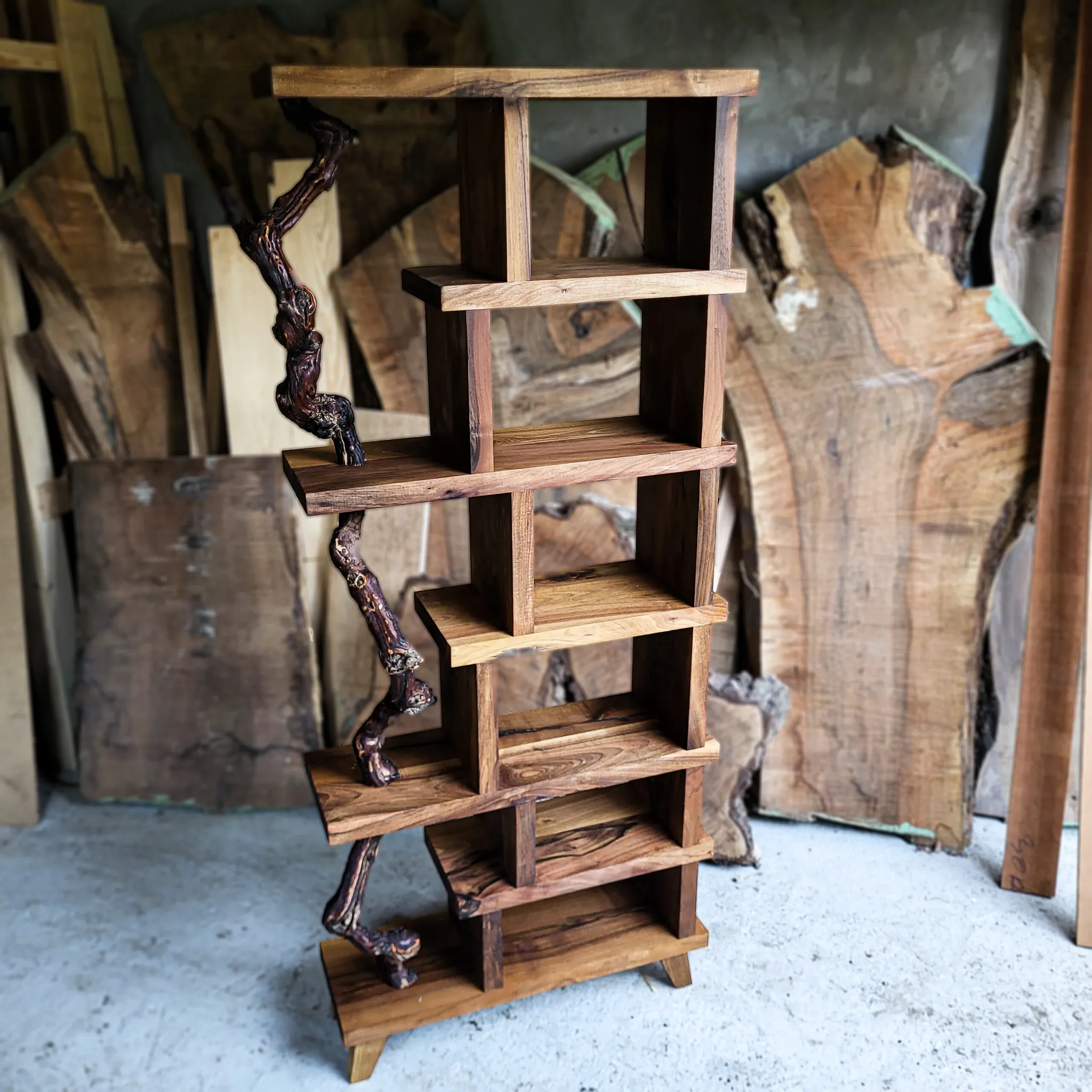 Uspravna polica Lozica 175 x 70 cm