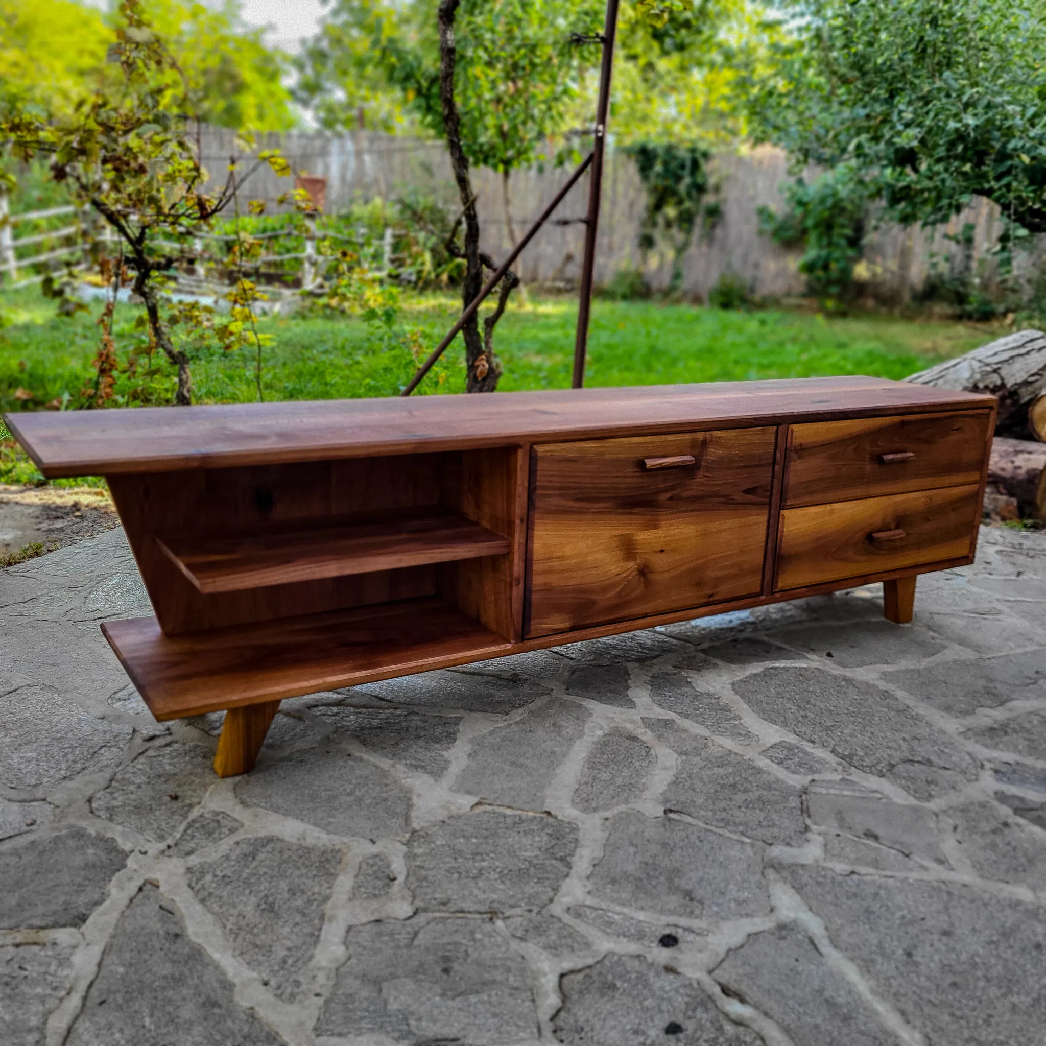 Elena, pareni orah, 180 cm širine