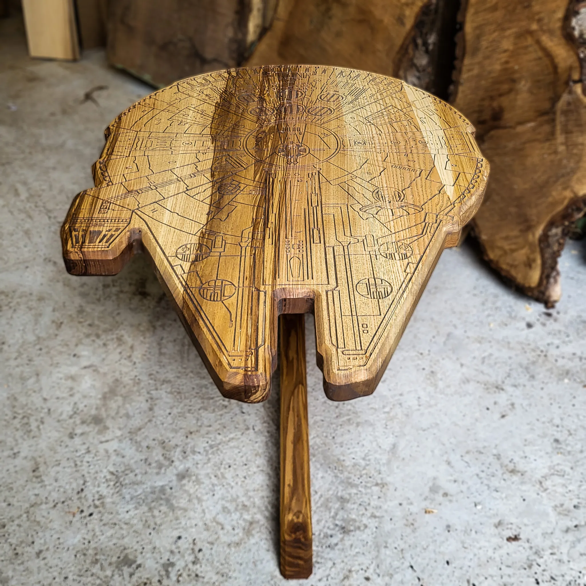 Millennium Falcon, jasen