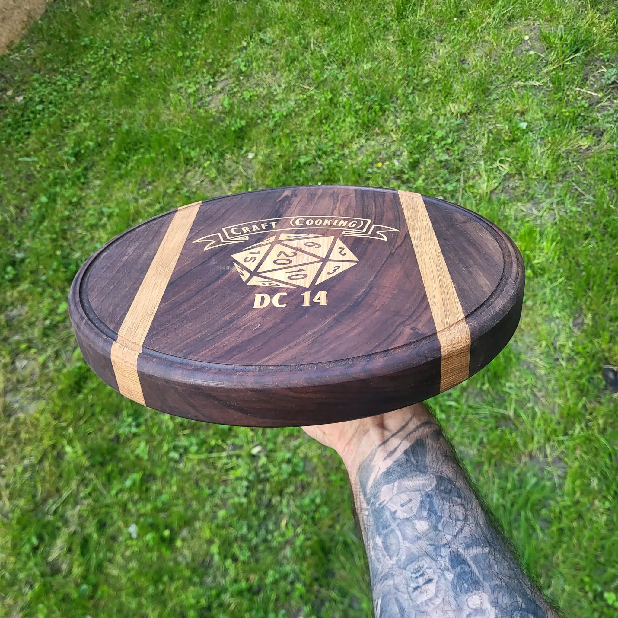 D20, intarzija jasen u pareni orah, edge-grain