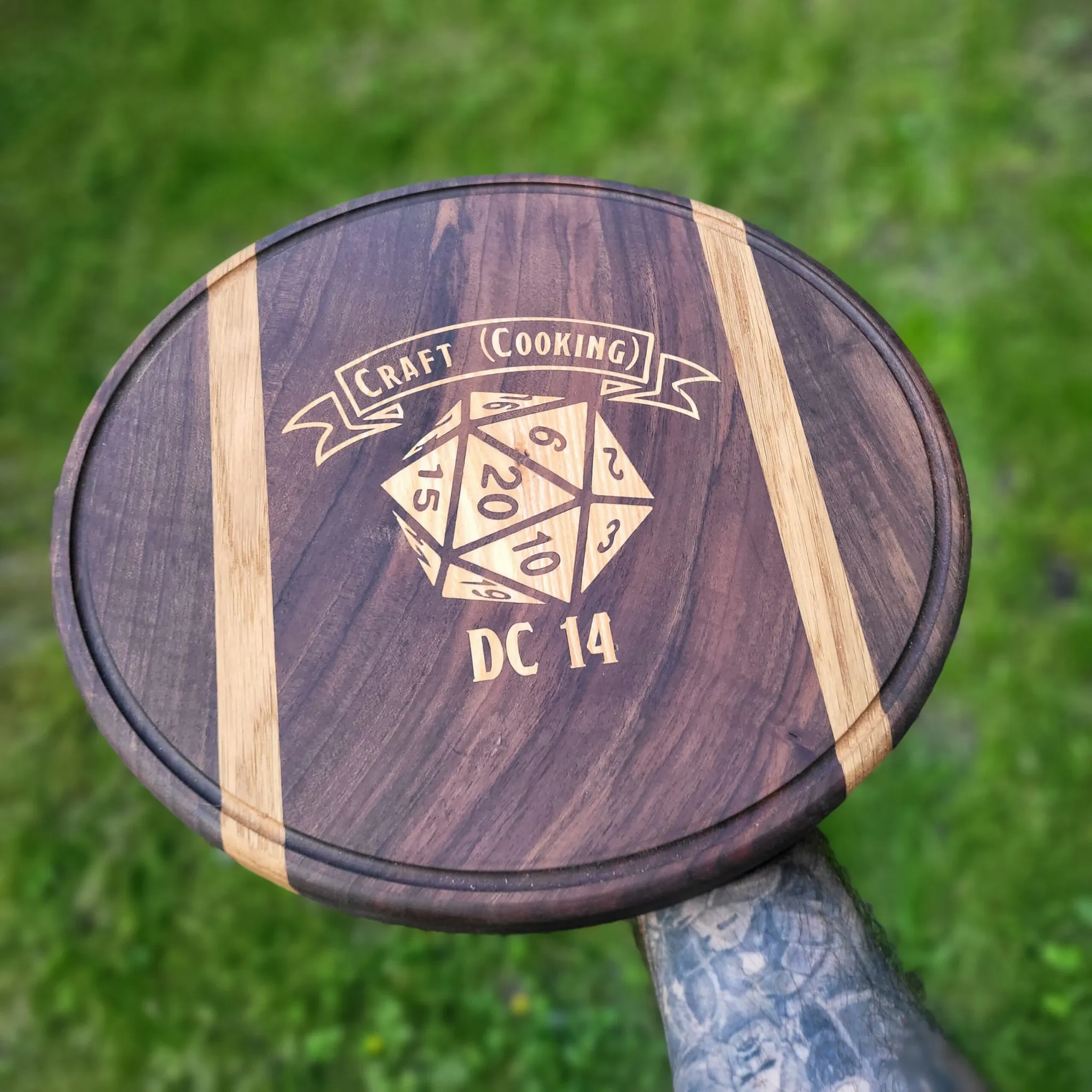 Edge-grain daska za sečenje, D20, orah i hrast