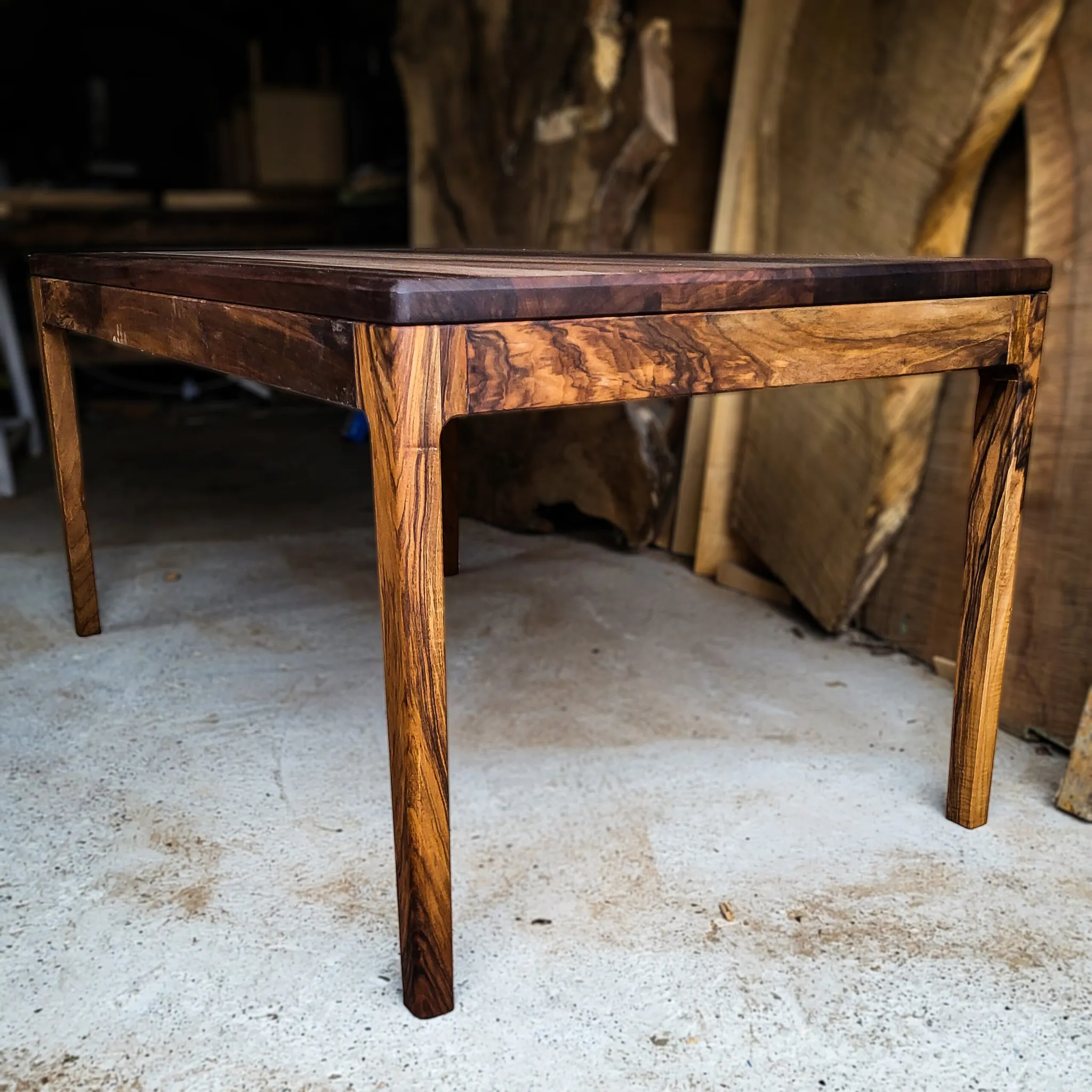 Edgar, pareni orah, 160 x 90 cm