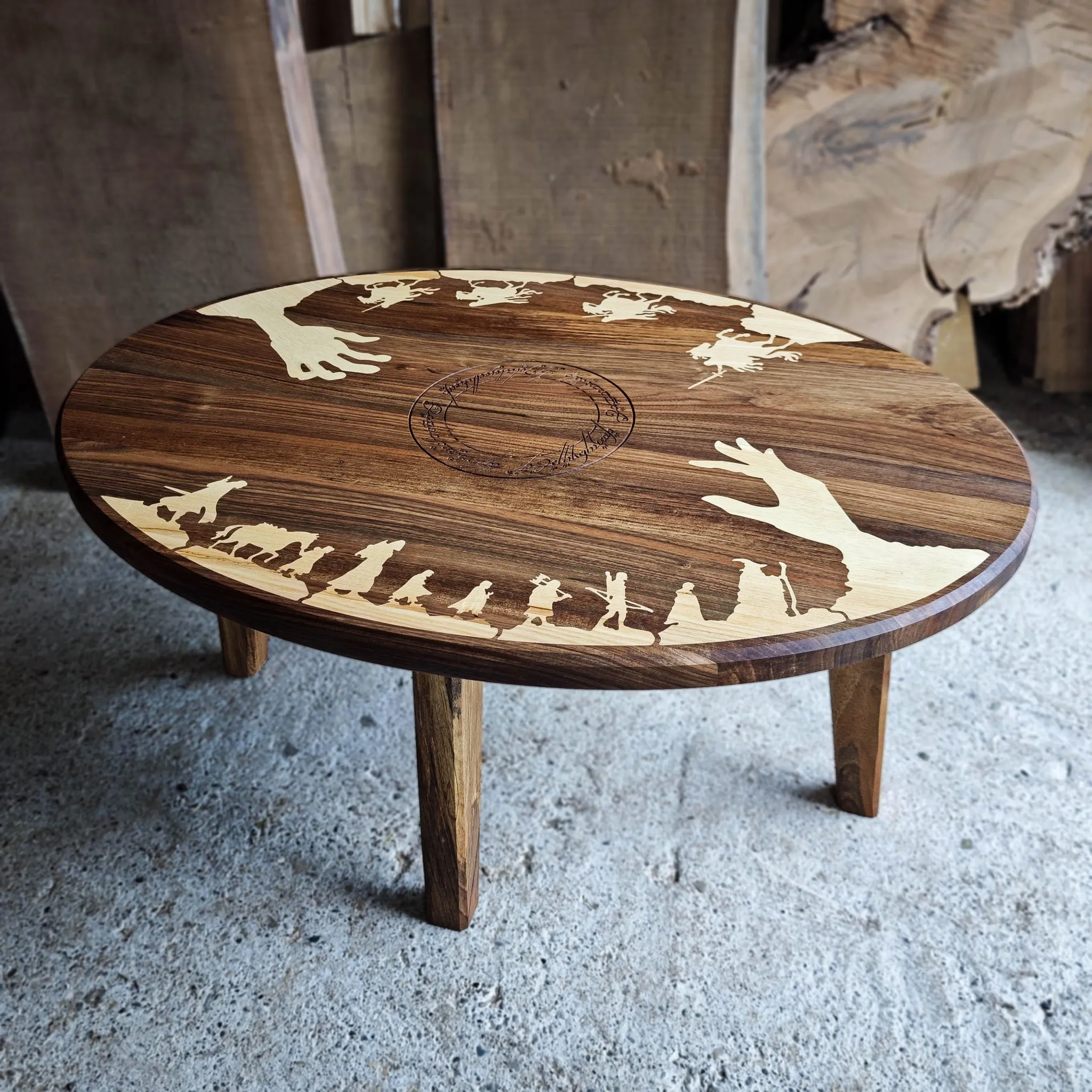 Ringbound klub-sto, orah