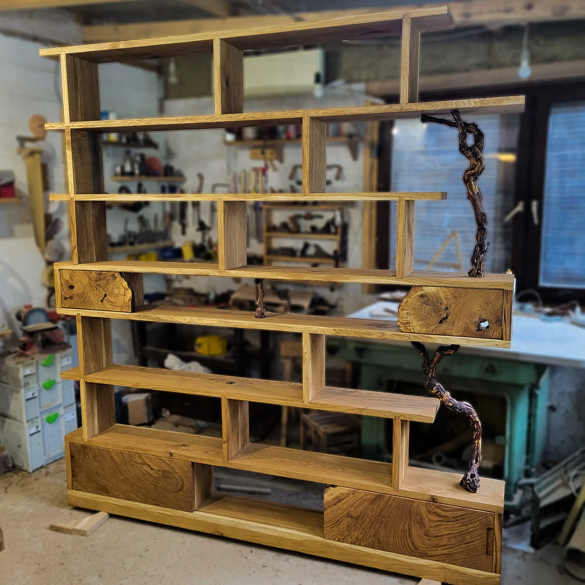 Biblioteka, hrast, 250 x 250 cm