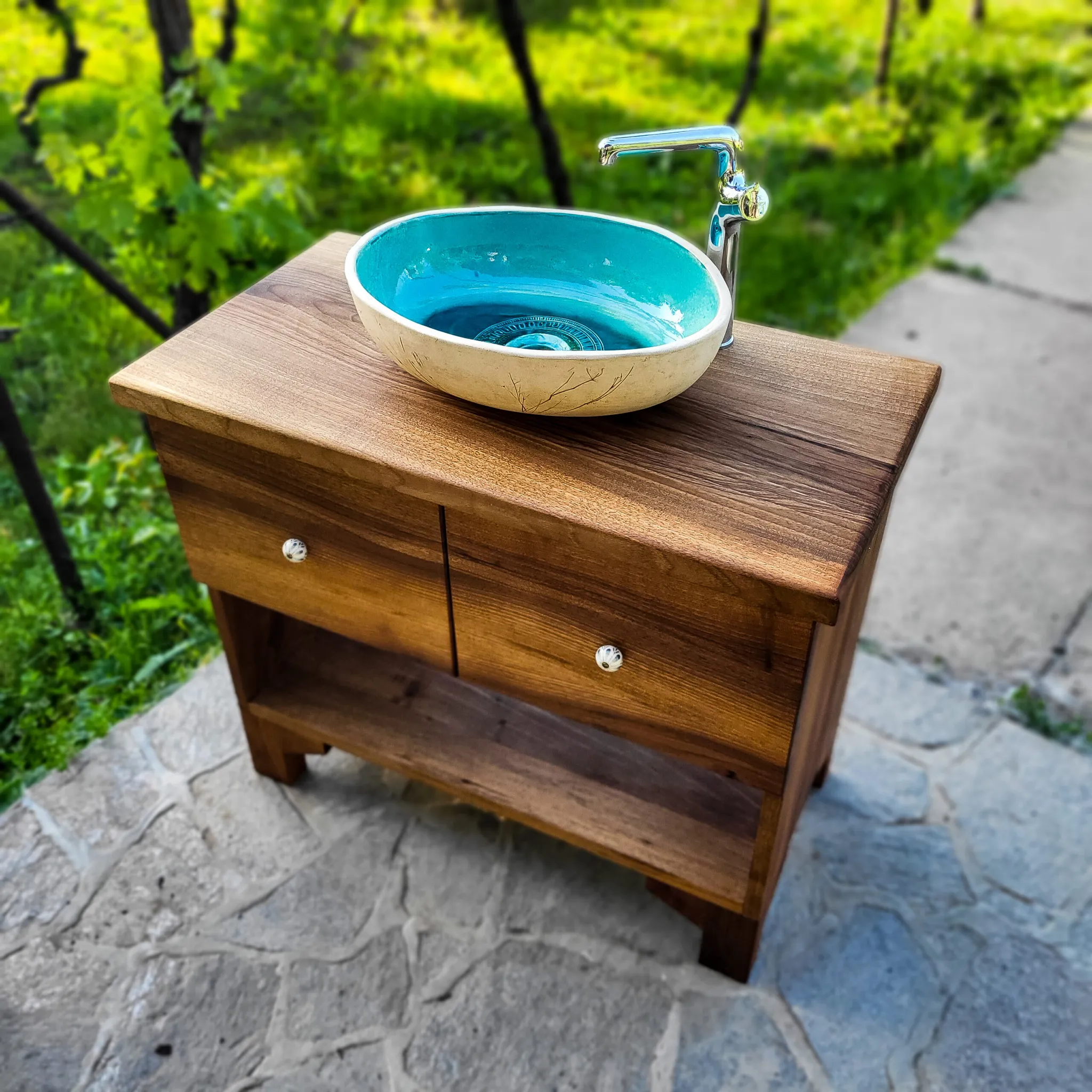 Kupatilski element, pareni orah