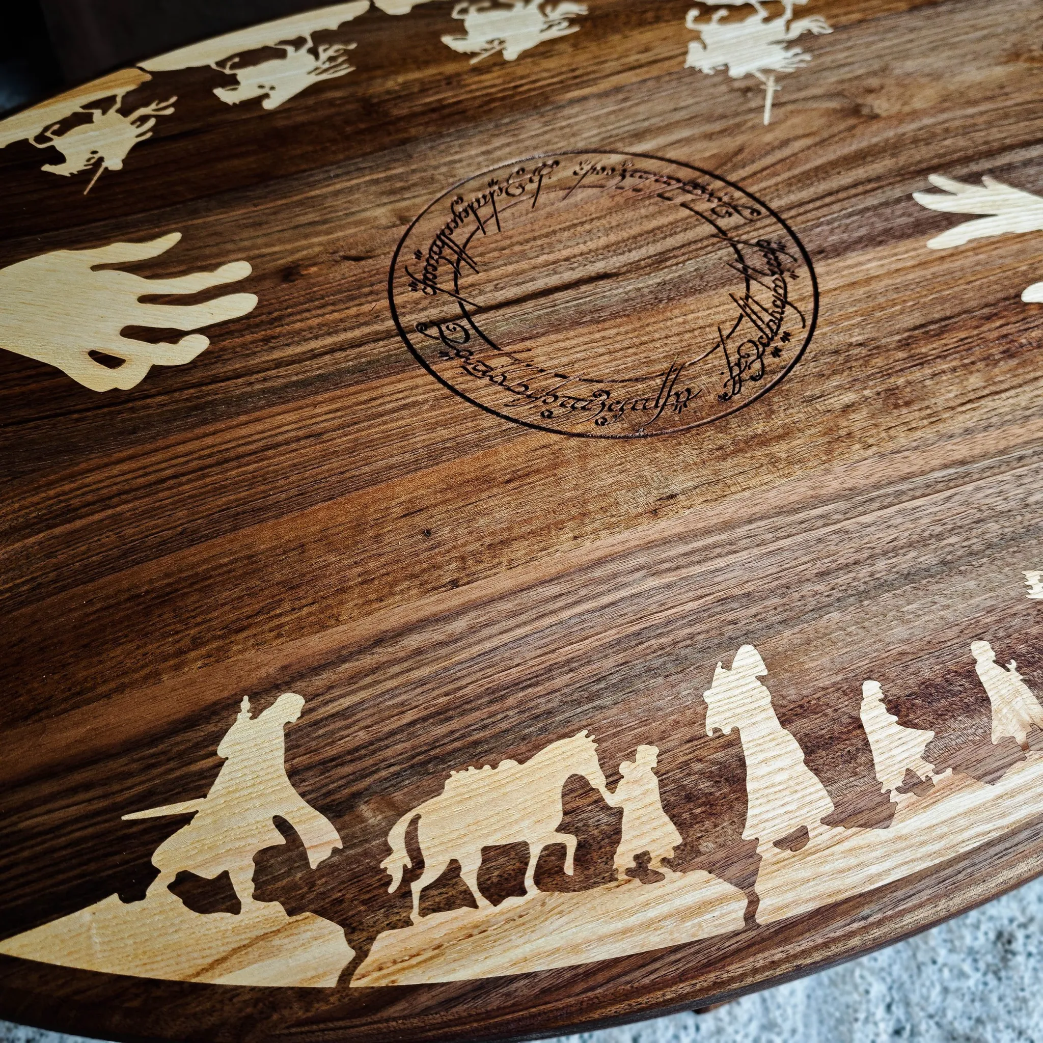 Ringbound klub-sto, orah