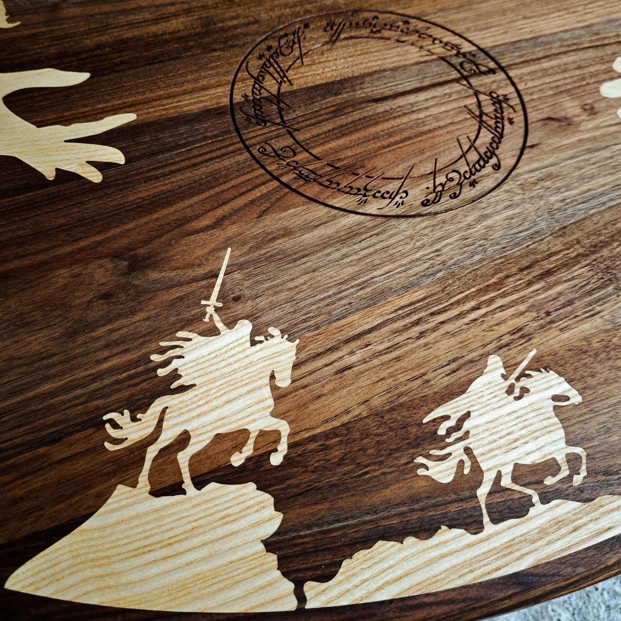 Ringbound klub-sto, orah