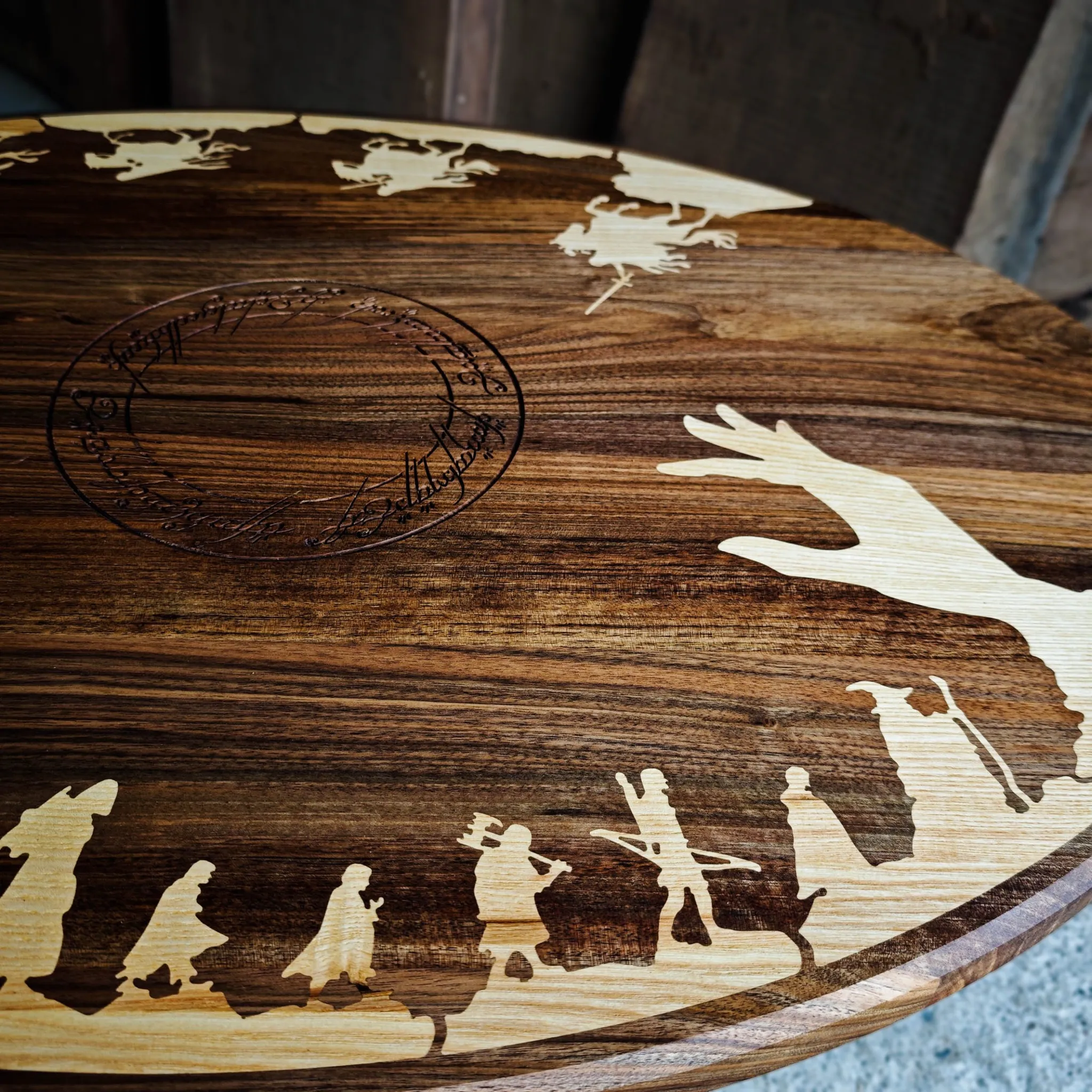 Ringbound klub-sto, orah