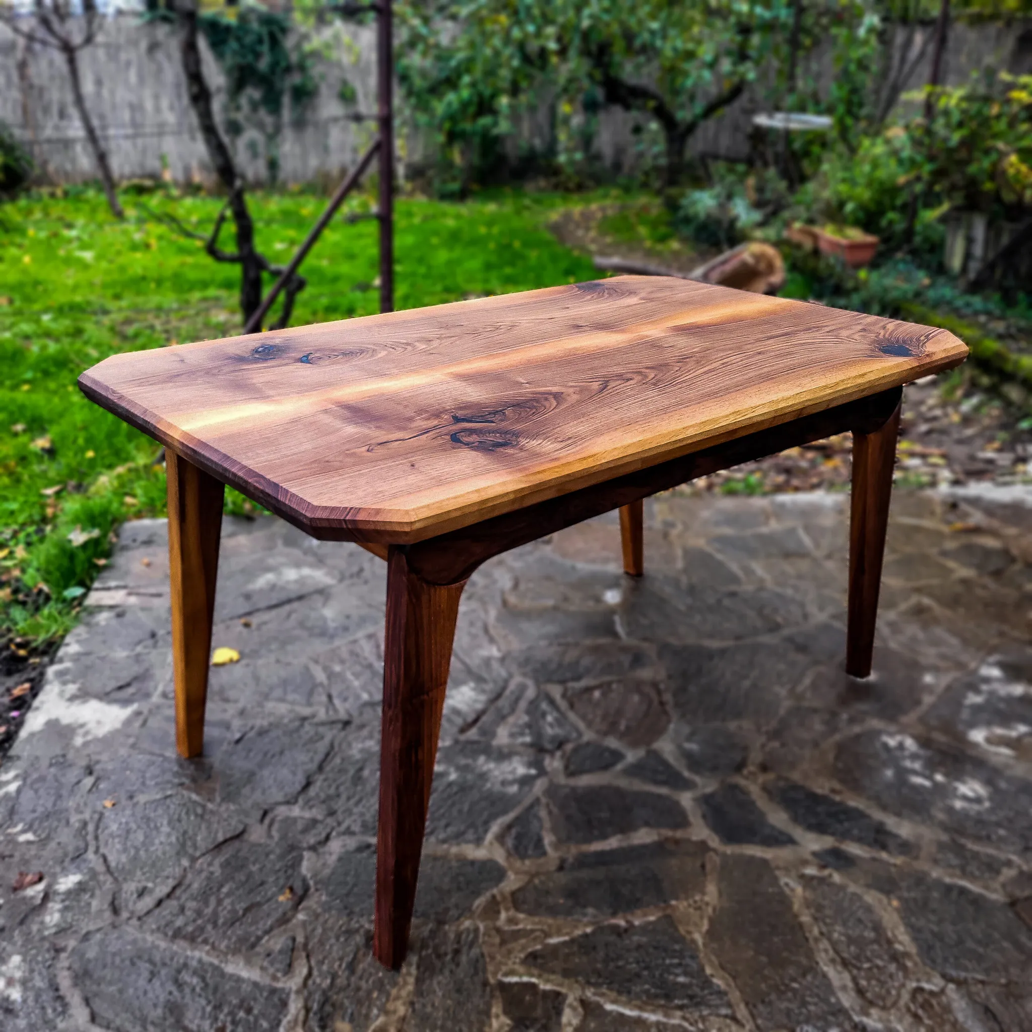 Janus, pareni orah, 140 x 90 cm, bookmatch