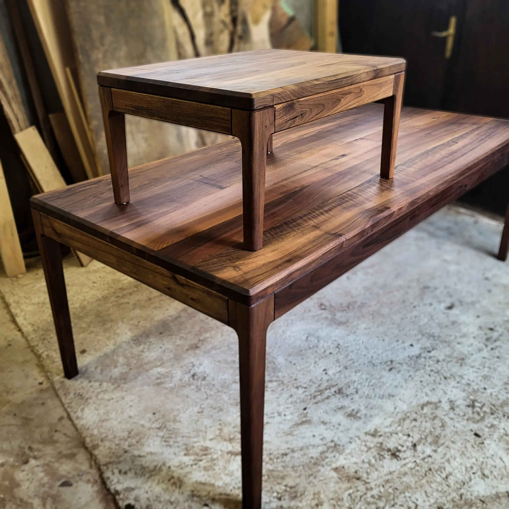 Mini Edgar i trpezarijski Edgar, pareni orah