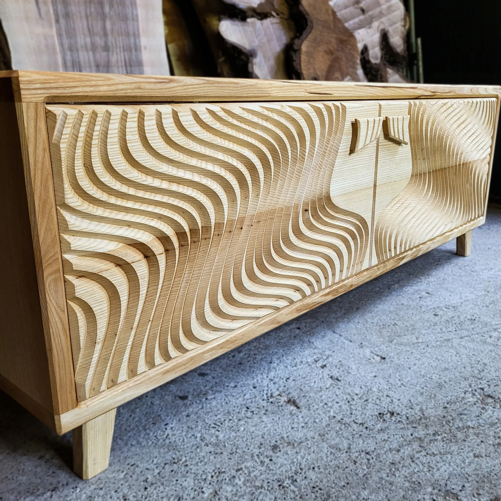 Amplituda, jasen, 160 cm širine