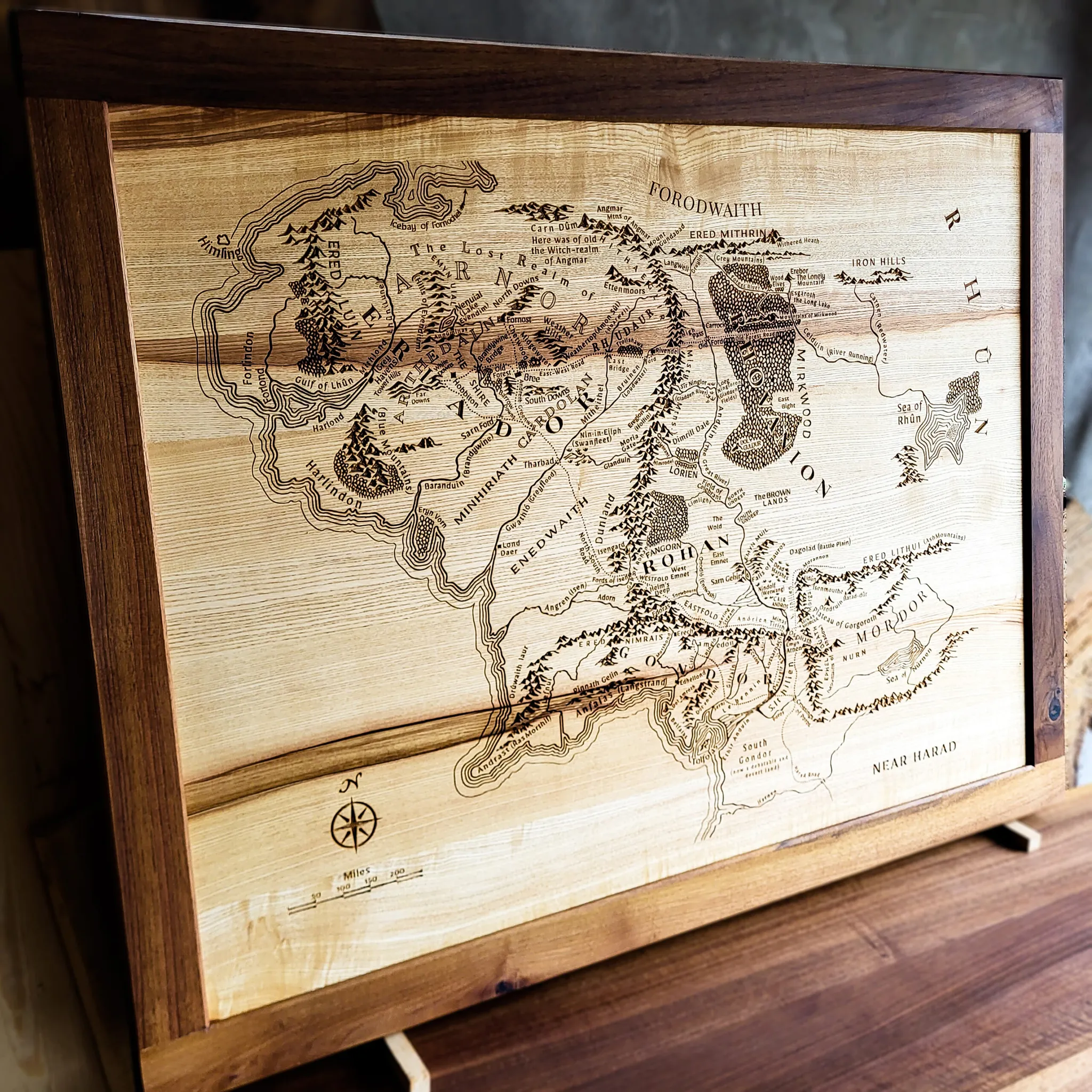 Mapa Srednje Zemlje, 120 x 100 cm, jasen i orah