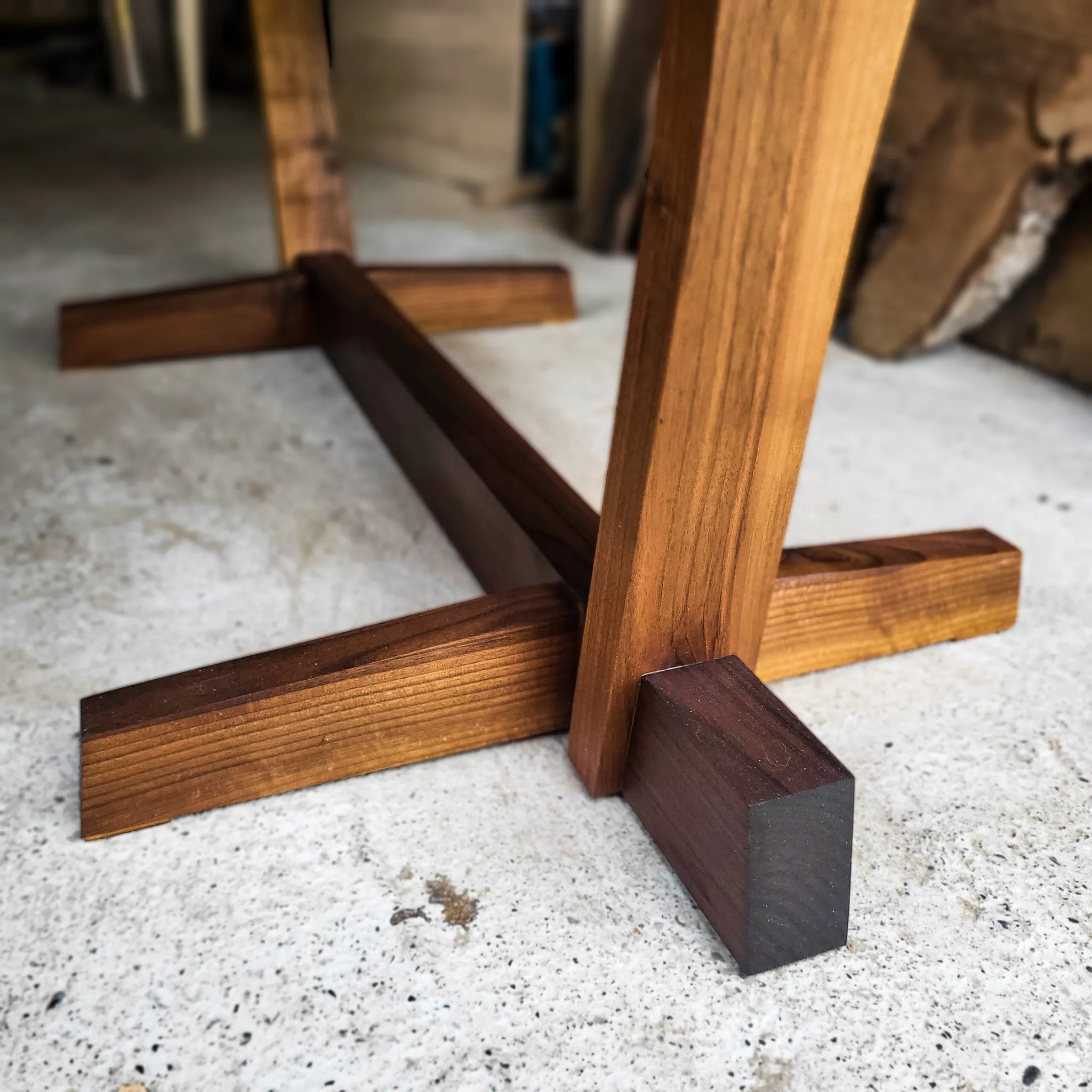 Conoid, domaći orah, 160 x 90 cm