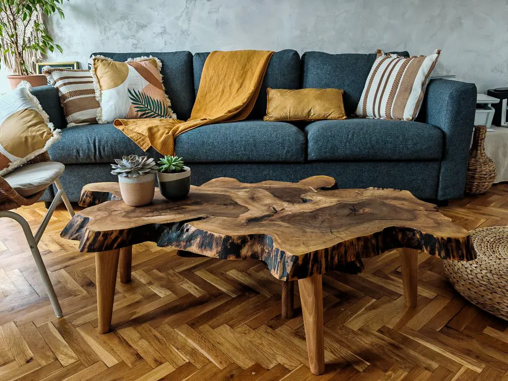 Set od orahovog koreništa