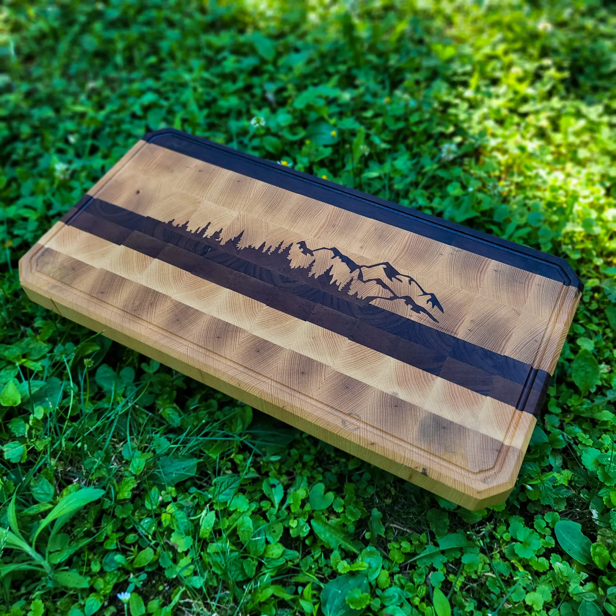 Planine, end-grain daska za sečenje, jasen i pareni orah