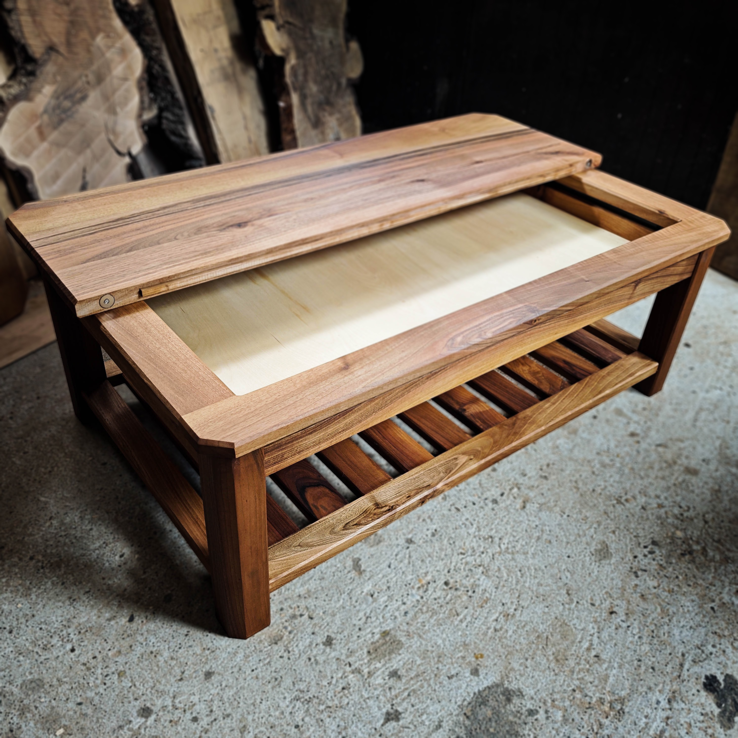 Klub-sto za društvene igre, Avanturista, pareni orah, 130 x 80 cm